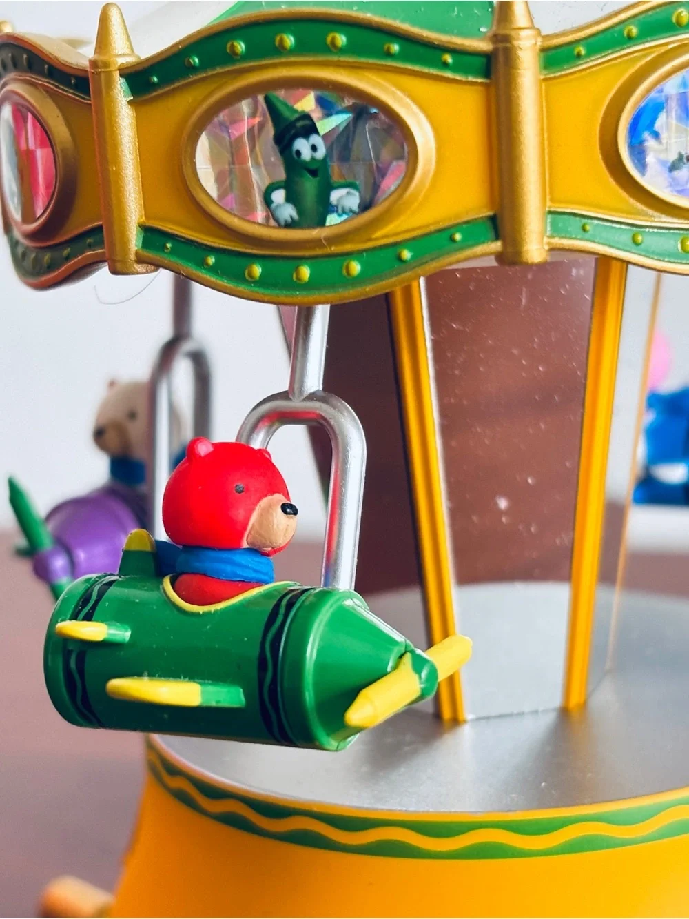 Hallmark & Crayola Carousel Keepsake Ornament 2018 - Pristine TESTED